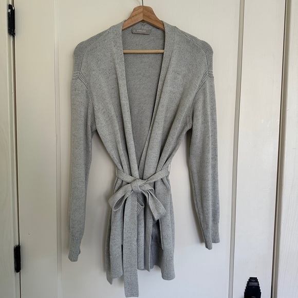 Everlane The Soft Wrap Belted Cardigan - 100% cotton, size S in heathered grey - Picture 5 of 12